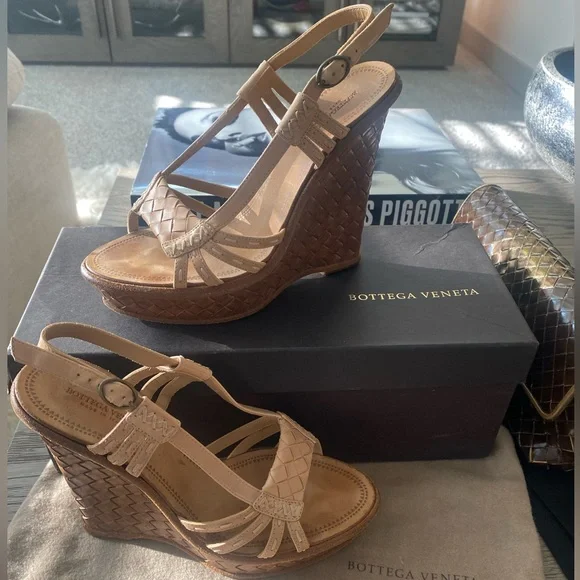 Bottega Veneta Basket Weave Wedge Sandals • 6.5 - Picture 1 of 11